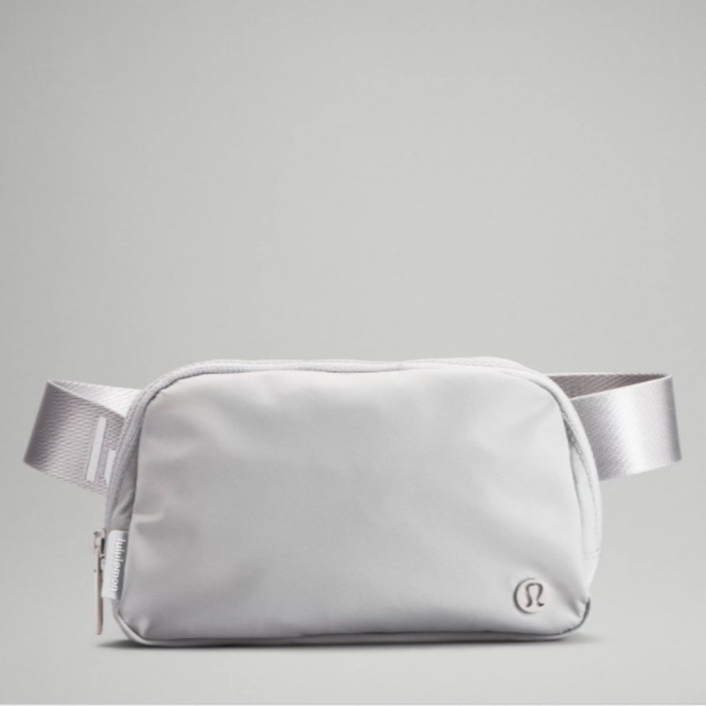 Everywhere bag lululemon brand new. Tags attached.
